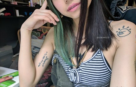 sobermood pornstar erotic pic