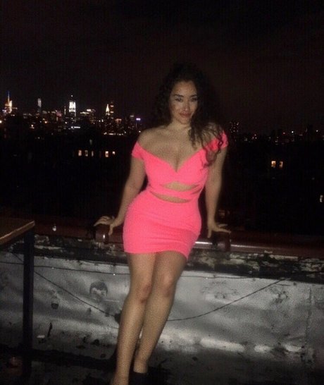 Olivia Hailey pornographic actress photo