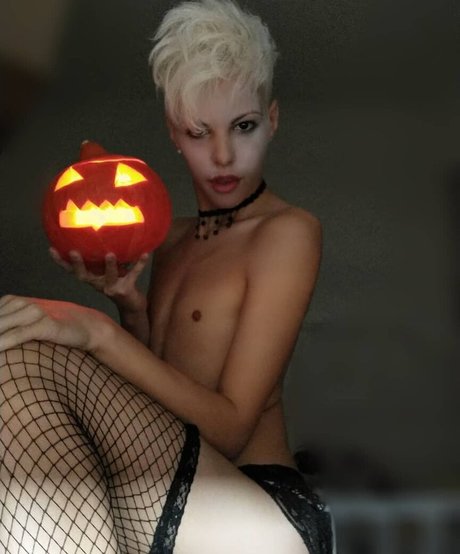 Blonditwink star pretty image