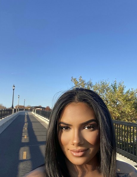 shapedbyshanice hot pornstar gallery