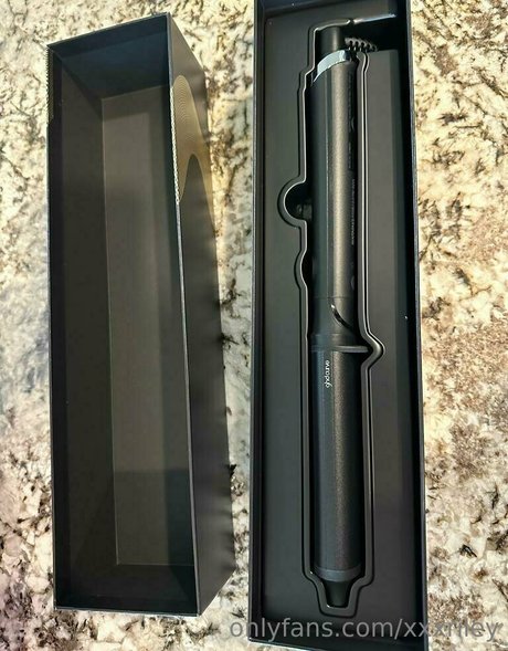 xxxriley beautiful model archive