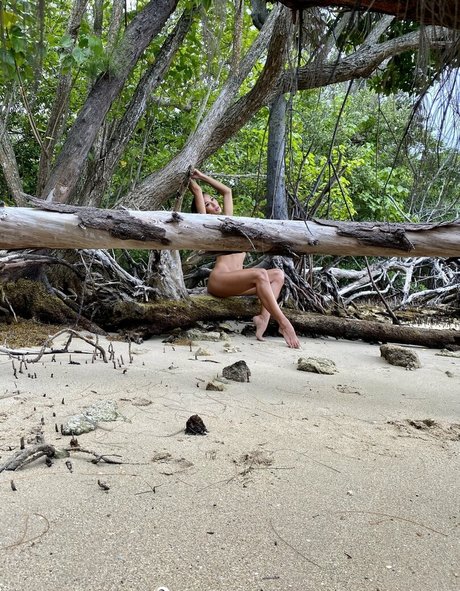 busty solo onlyfans pornos photo