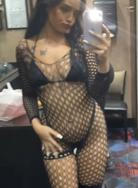 davinatheg hot model photo