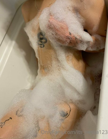 its nessa123 model hd picture