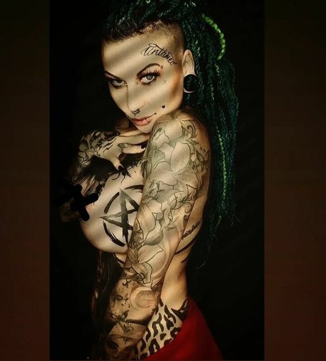 Pixta model perfect galleries