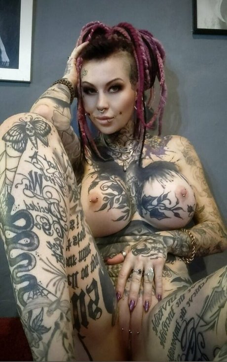 Pixta pornographic star pic