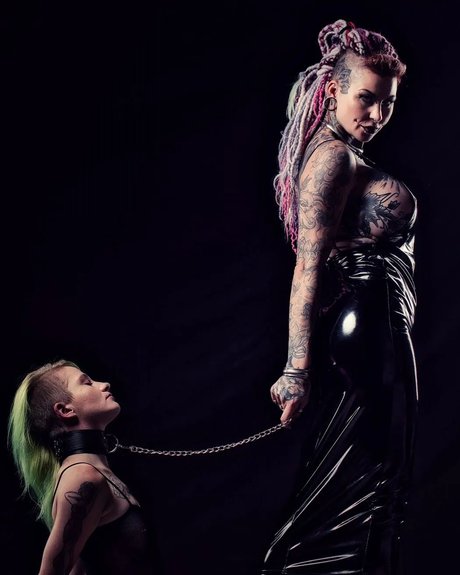 Pixta model best pictures