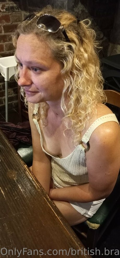 british braless hotwifex star nice pictures