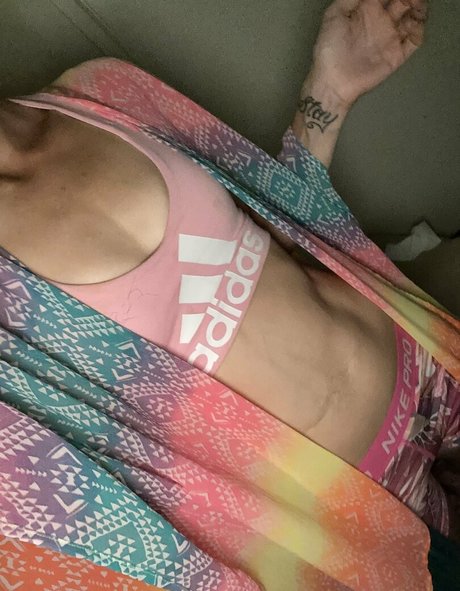 kendra heaux naked actress photos