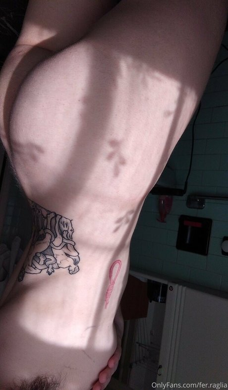 fer raglia model nice photo