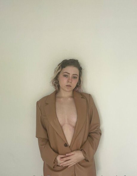 aurorabrookefree sexy model img