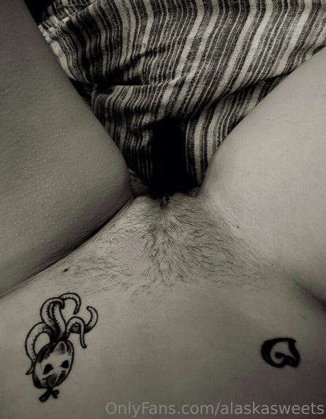 alaskasweets erotic star image