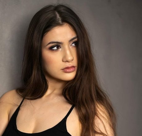 Xlovr pornstar high quality pic