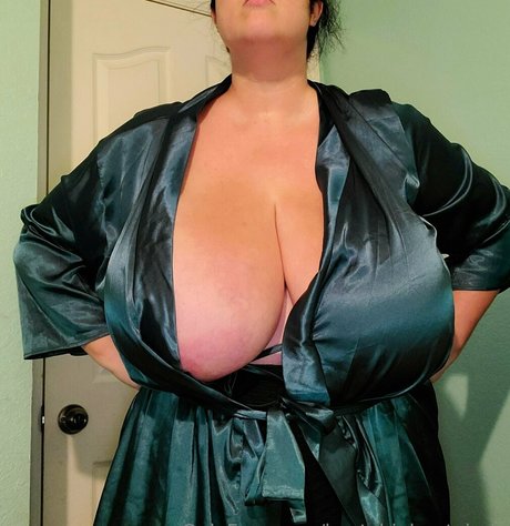 bustybigbootyjudy nice model pics