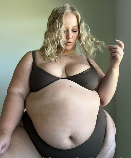 ceciliaxemilyclips beautiful pornstar photos