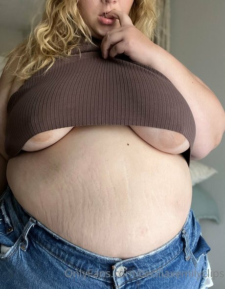 ceciliaxemilyclips pornographic model archive