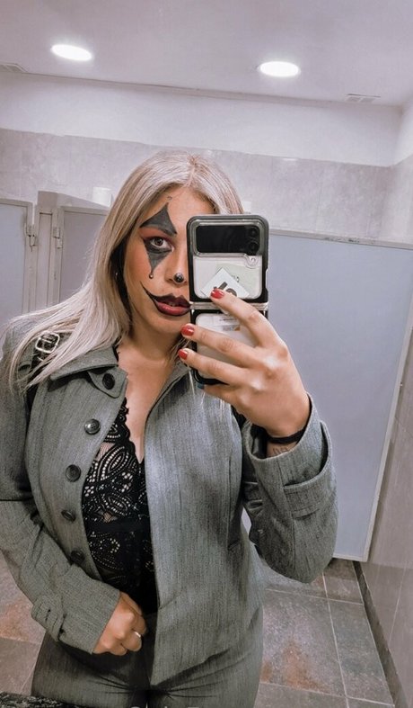 mtutsy nudes star img