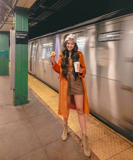 Waikei Waikeezy high quality actress photos