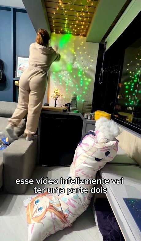 Claudia Andriolo pornographic model pics