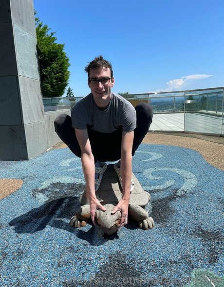 marstonhefner pornstar nude pic