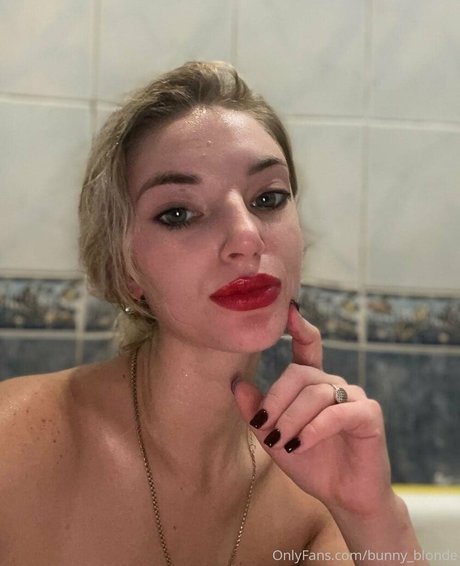 bunnyblondee model xxx pictures
