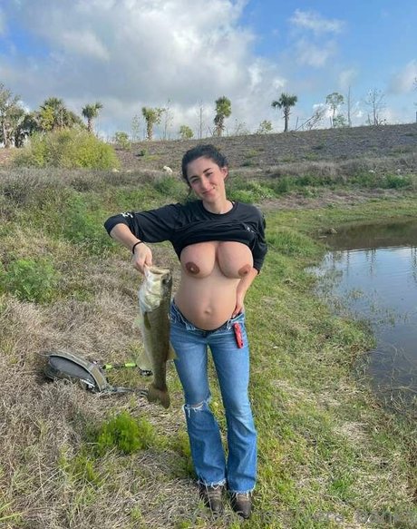 Hottest Fishing star erotic picture