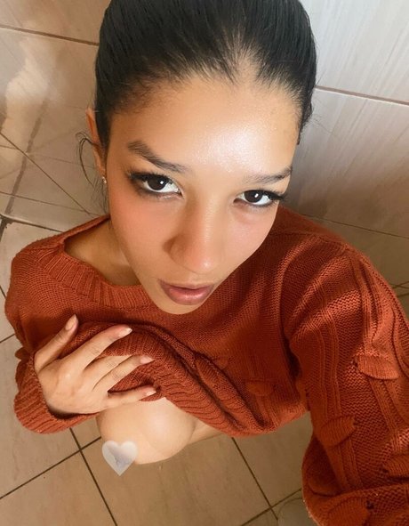 Carla Figueira model naked img