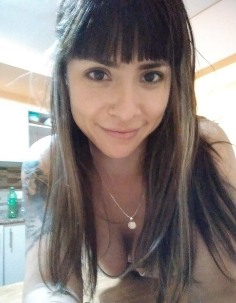 pampi cush erotic model img