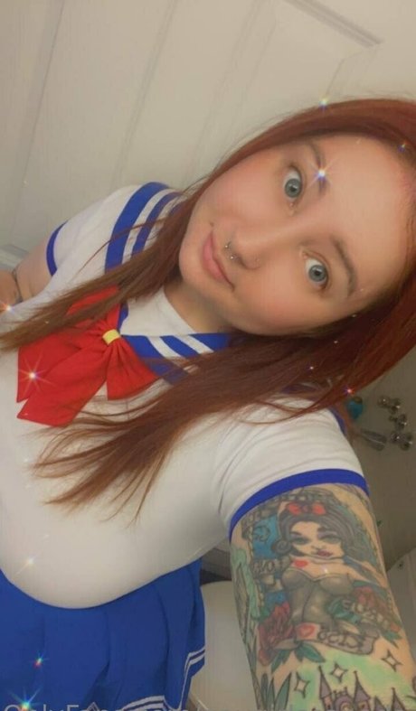 gaygirlscanada erotic star picture