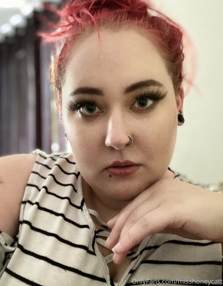 misshoneycatt high quality model archive