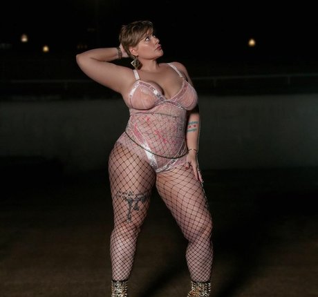 Jenn Leigh top star pics