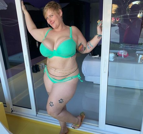 Jenn Leigh model nude photos