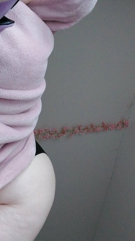 urlilsuccubus erotic actress picture