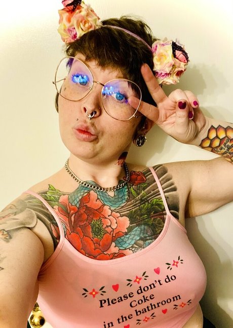 shemale outdoor onlyfans nudes images