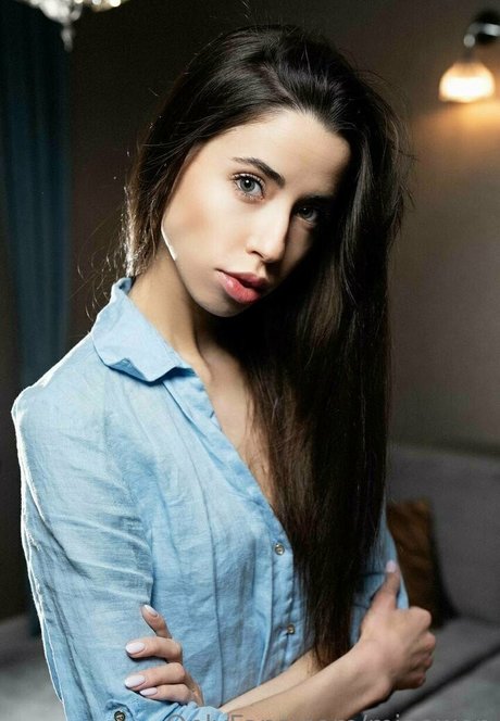 miaowen exclusive model picture