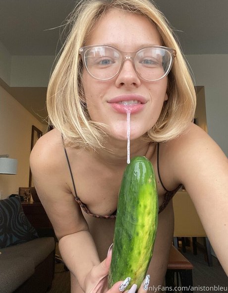 anistonbleu top model archive