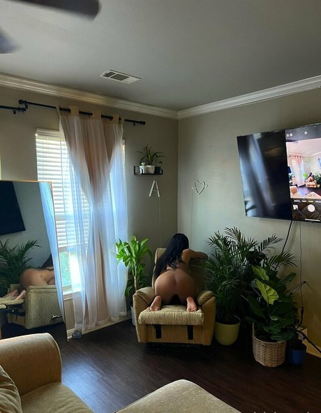 naked onlyfans exclusive gallery