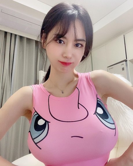 Candyseul model xxx photos