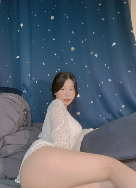 asian cheerleader onlyfans art naked archive