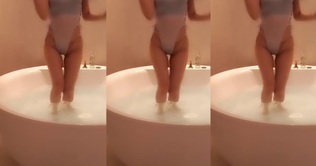 pretty pussy onlyfans adult images