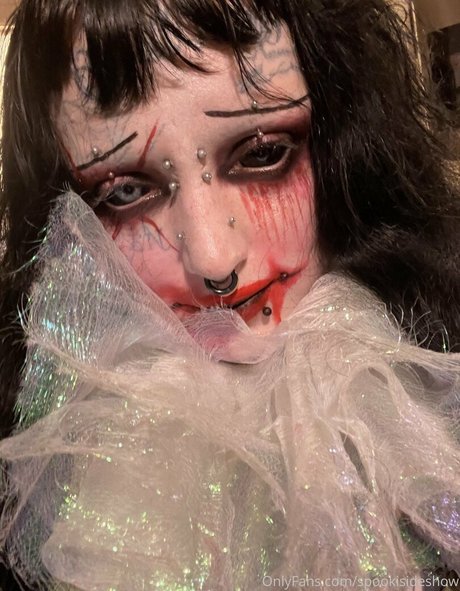 spookisideshow sex star photo