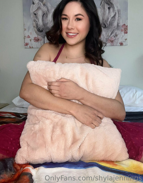 shylajennings perfect actress img