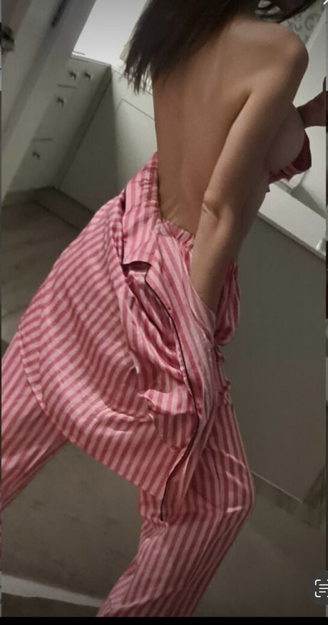 Emy Lou model hd archive