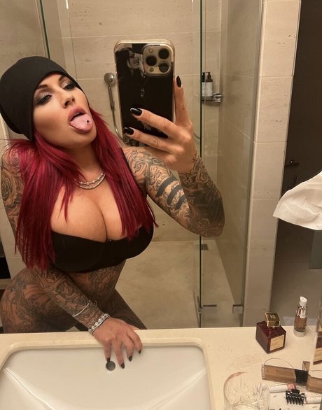 followjuliajasmin star pornographic photos