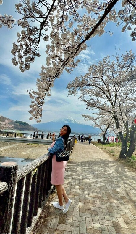 farrahabraham pornstar exclusive images