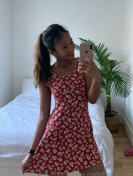 foxykitkat pornstar hd image