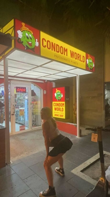 Baileyspinn pornstar erotic gallery