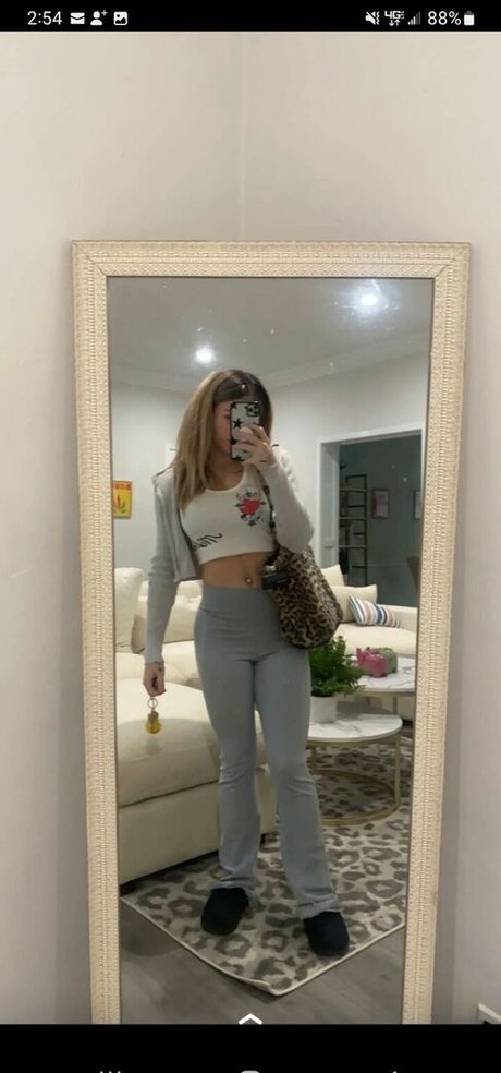 Baileyspinn model naked galleries