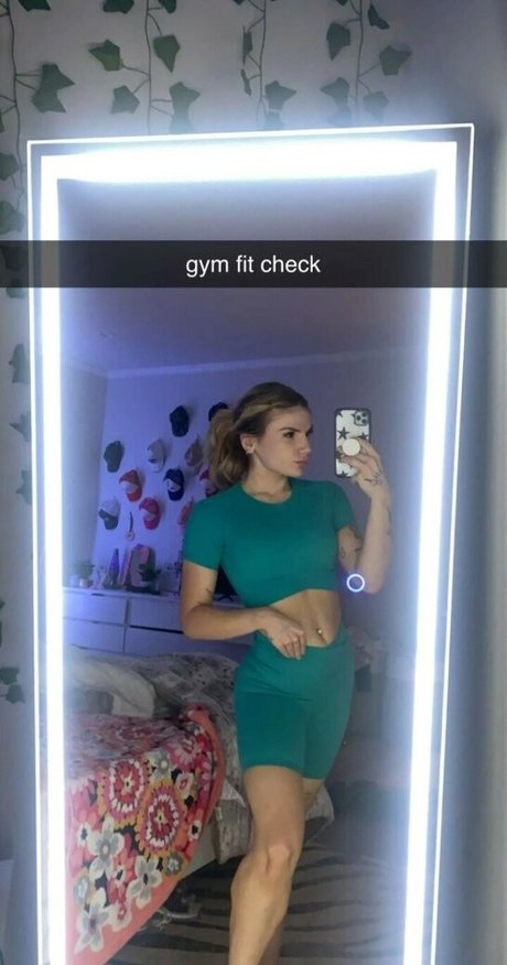 Baileyspinn pornstar hot photo