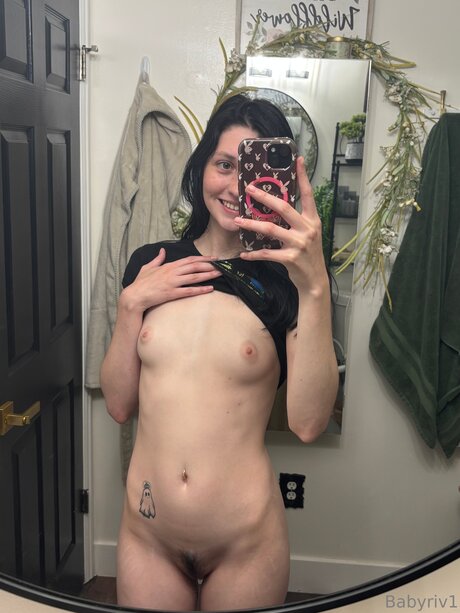 BabyRiv pornstar sex image